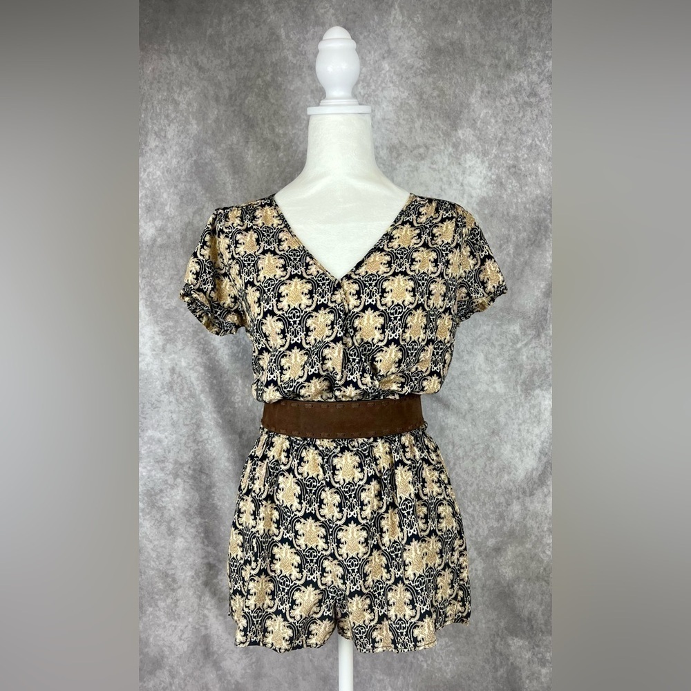 Tan and Navy Damask print romper Sz Small Forever 21
